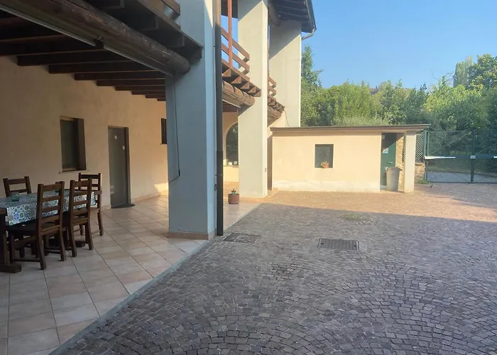 Cascina Cavalli Astino 別荘